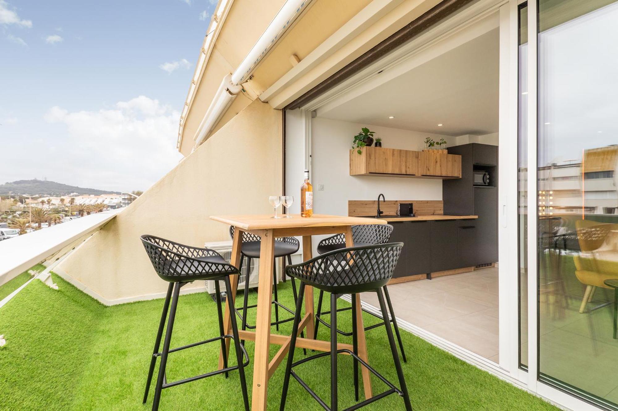 Addict Heliopolis Apartment Agde Bagian luar foto